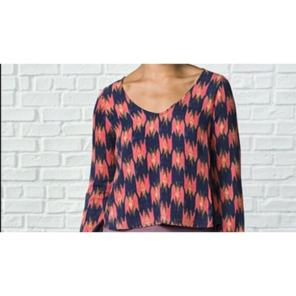 ASTR The Label Multicolor Long Sleeve Cropped Ikat Blouse Top Womens Medium - Picture 1 of 7